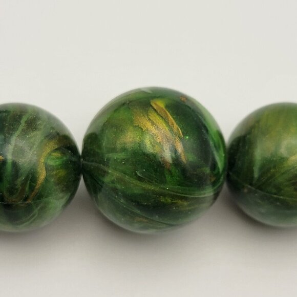 Green Marbled Lucite Platic Ball Beaded Necklace 27 Inch Spring Ring Clasp - Picture 3 of 9